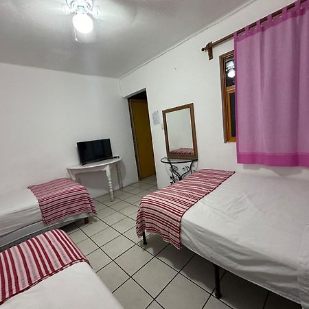 Hostal Zipolite Arteaga Oaxaca المظهر الخارجي الصورة